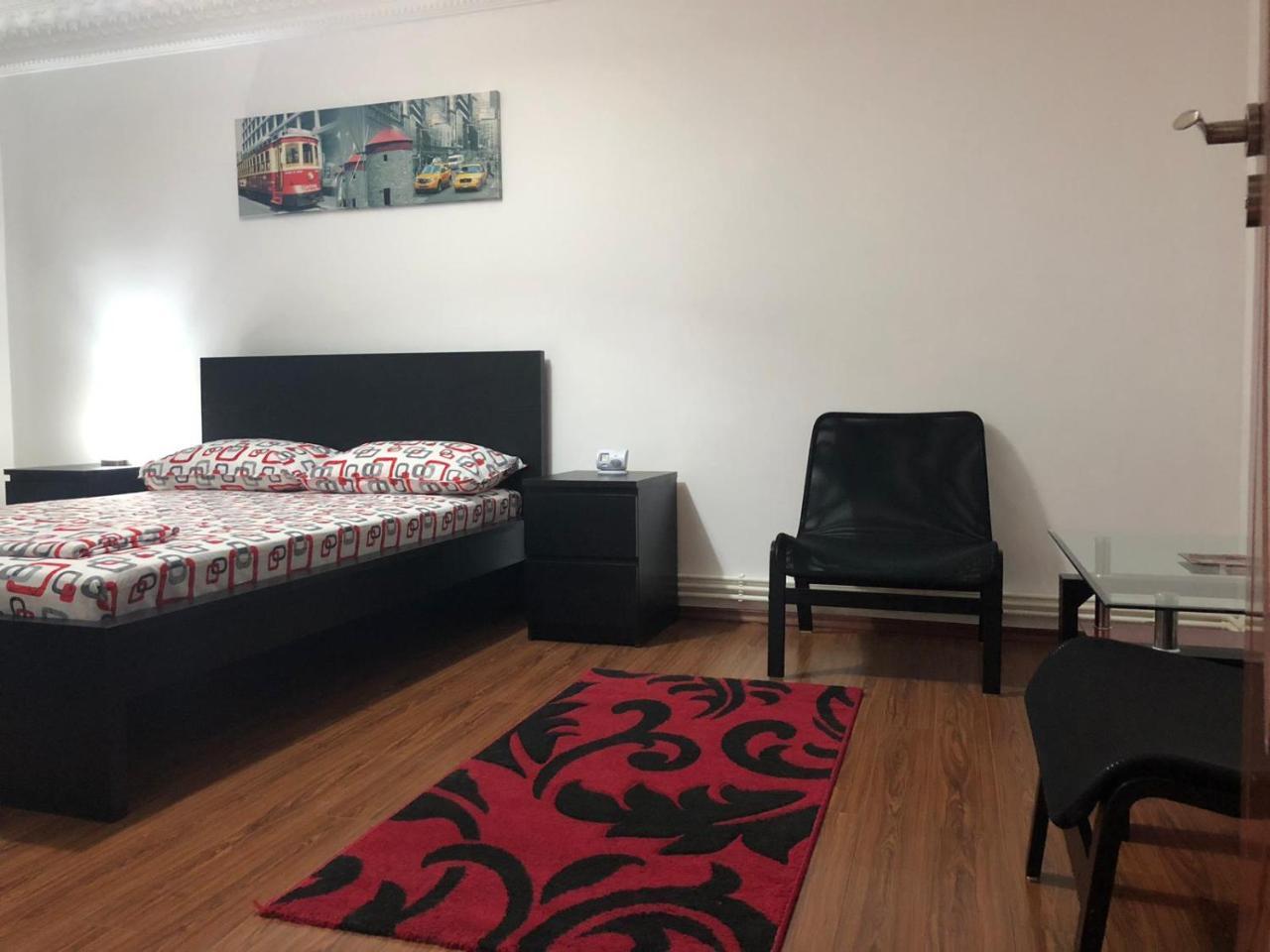 Center Apartment Galaţi Eksteriør bilde