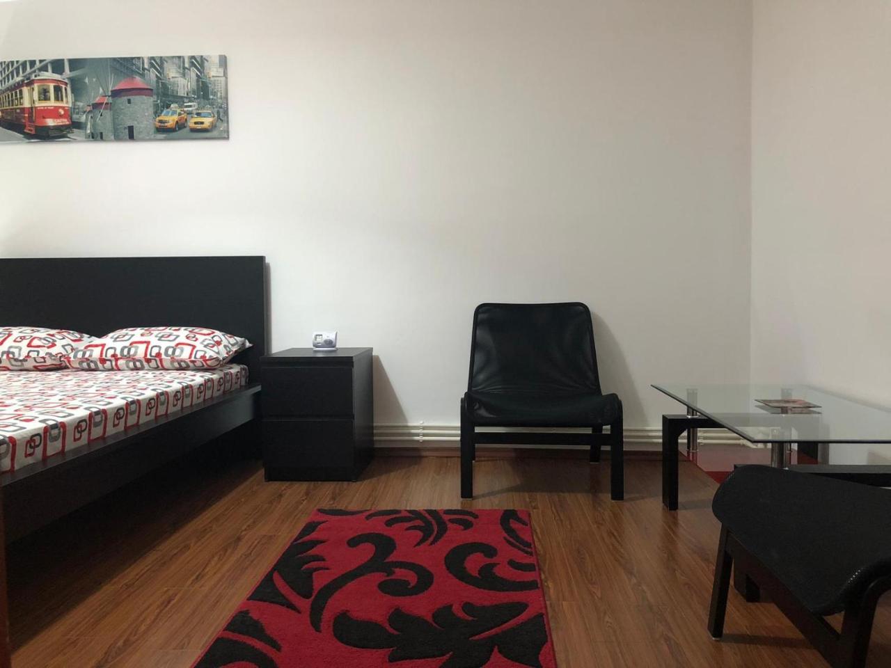 Center Apartment Galaţi Eksteriør bilde