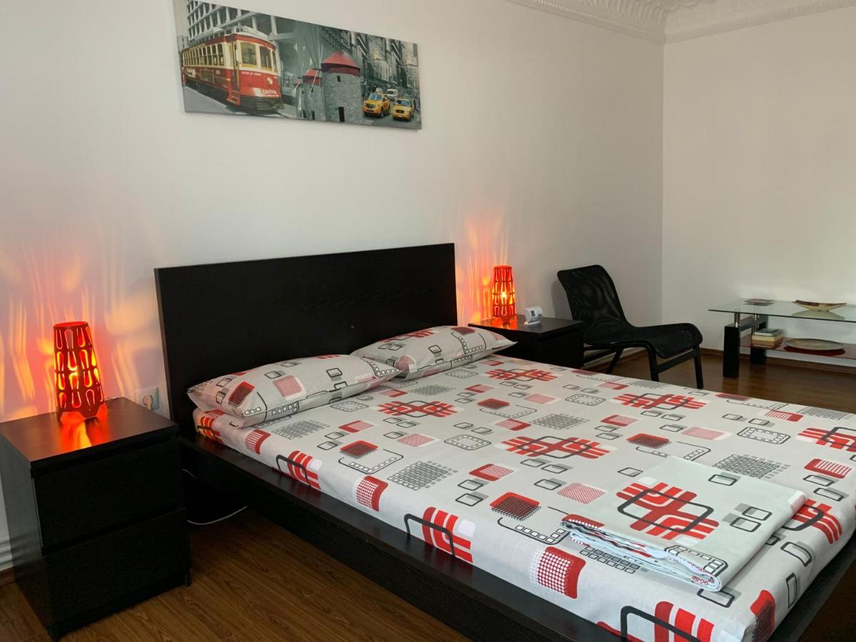 Center Apartment Galaţi Eksteriør bilde